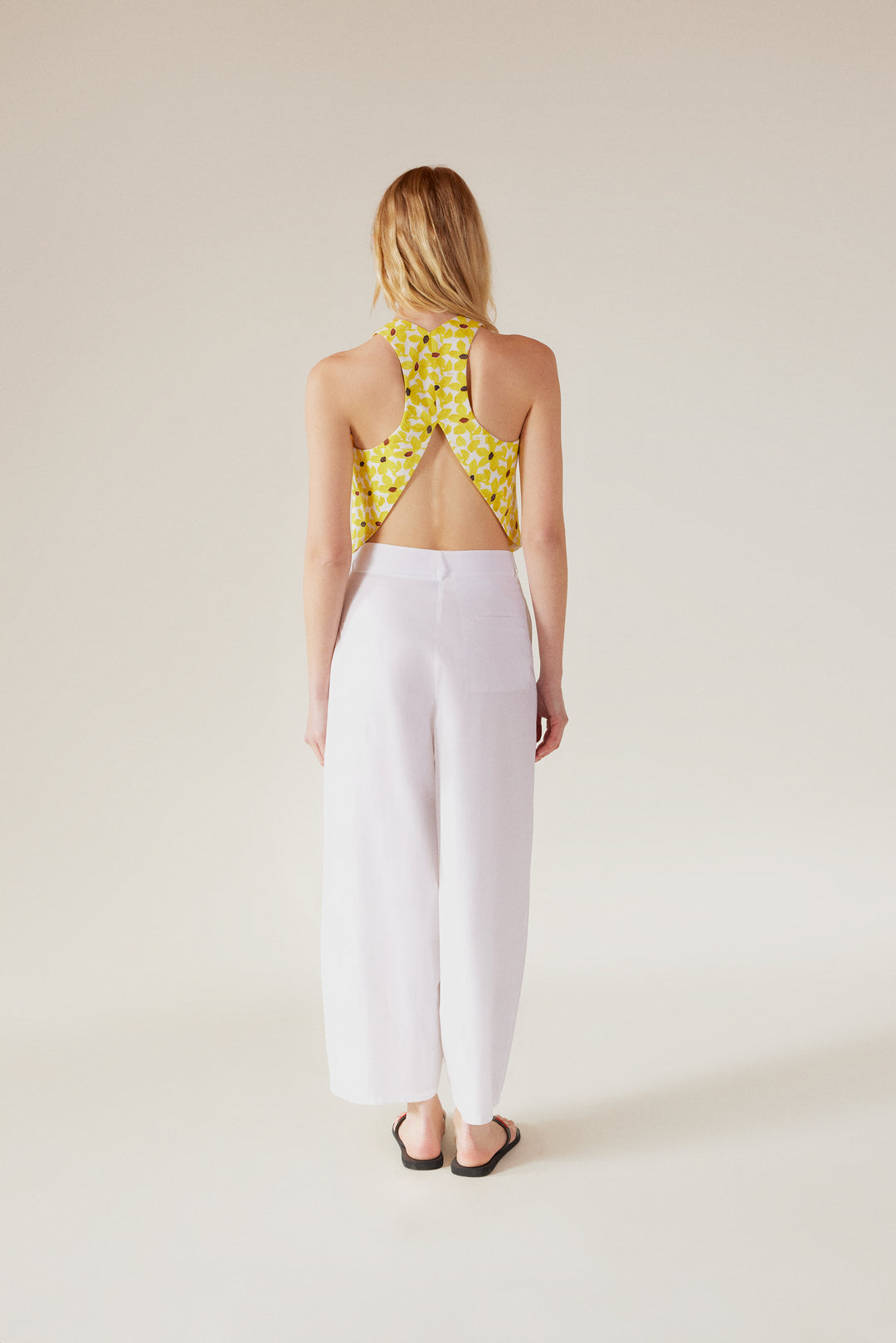 MAYA - Daisy Printed Open-Back Waistcoat - YELLOW DAISY PRINTED