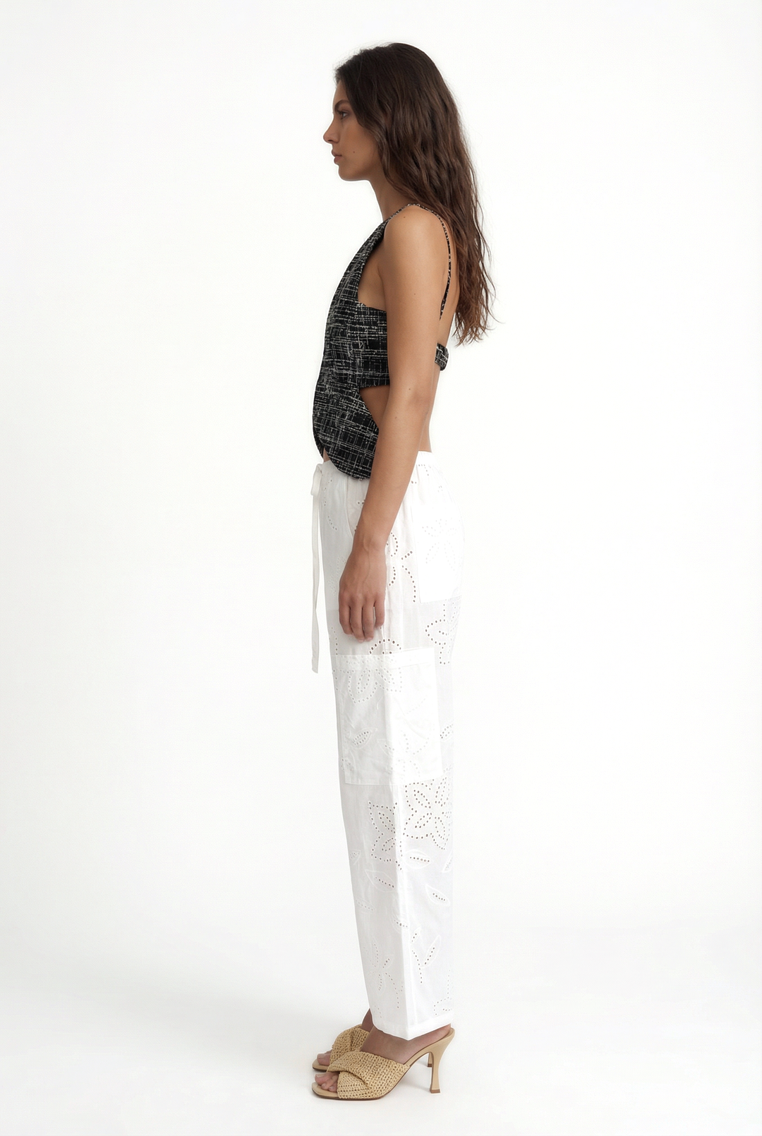 CORFU - BELİ BAĞCIKLI CEPLİ BİLEK BOY KIRIK BEYAZ PANTOLON