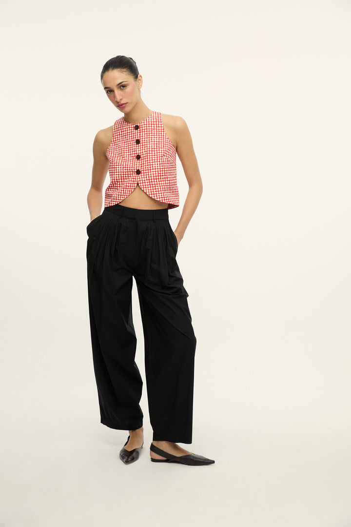 JUAN - CREW NECKLINE ASYMMETRIC CUT OUT DETAILED VEST - RED PLAID