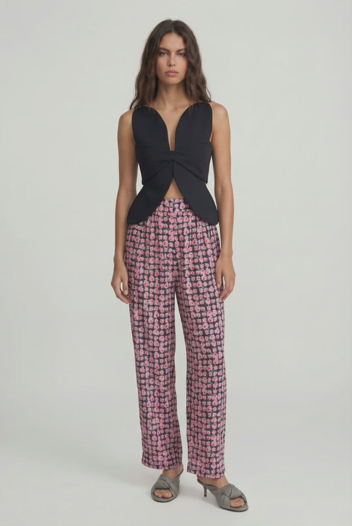 Daisy - Iconic Floral Shape Cutout Top - Black