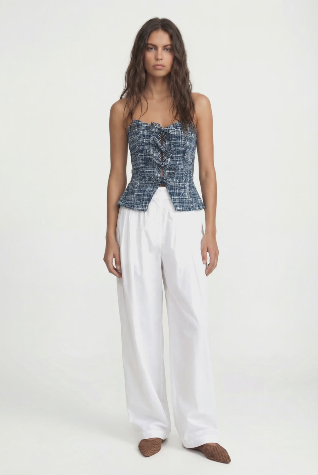 NARA -  LACİVERT ÇAPRAZ ÇİZGİ BASKILI ÖNÜ BAĞCIKLI STRAPLEZ BÜSTİYER