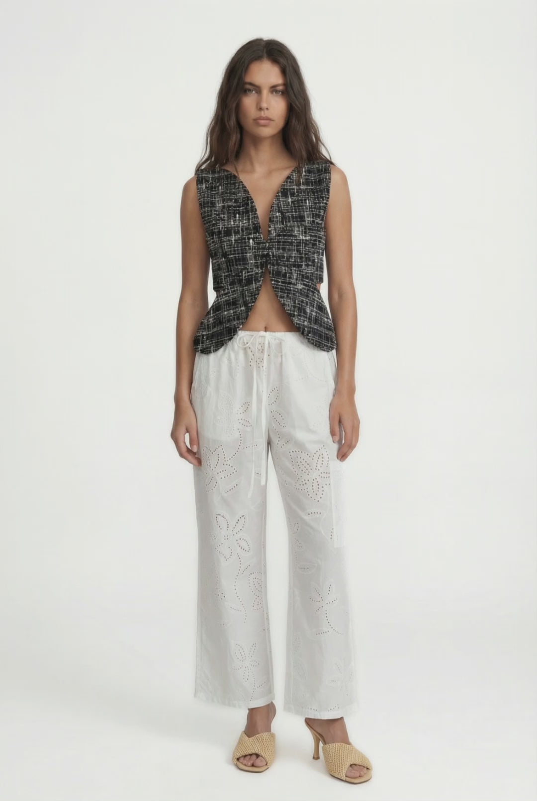 CORFU - BELİ BAĞCIKLI CEPLİ BİLEK BOY KIRIK BEYAZ PANTOLON